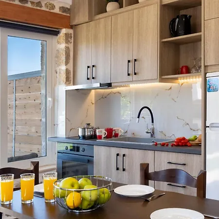 Superior A Tsoukaládhes